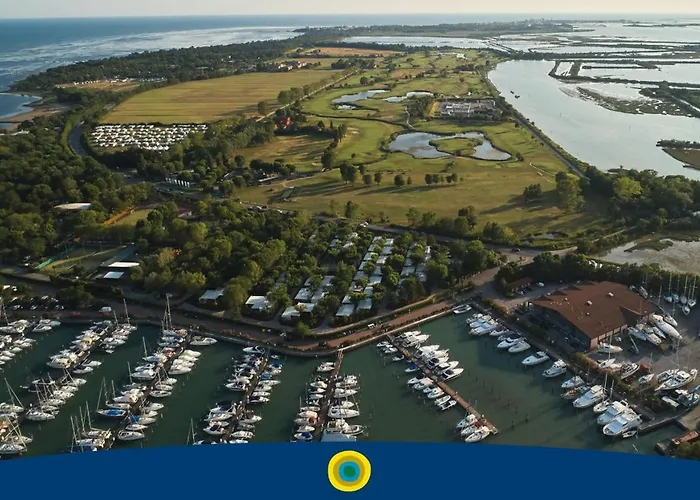 Club Del Sole Tenuta Primero Grado Family CollectionAlbergo